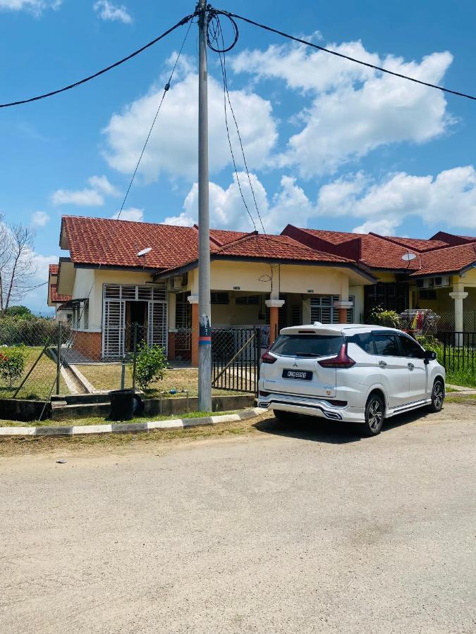 Lh Homestay Bandar Utama Gua Musang Exterior foto